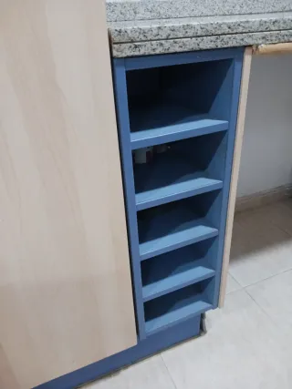 Encimera de marmol y 2 muebles de madera