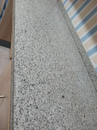 Encimera de marmol y 2 muebles de madera