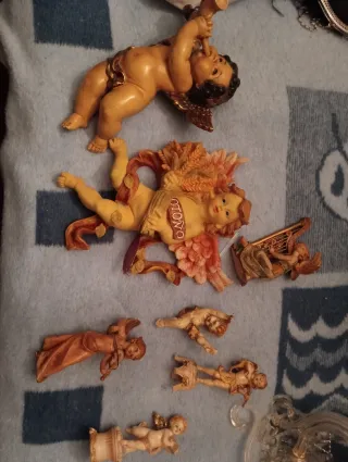 Marco de metal dorado