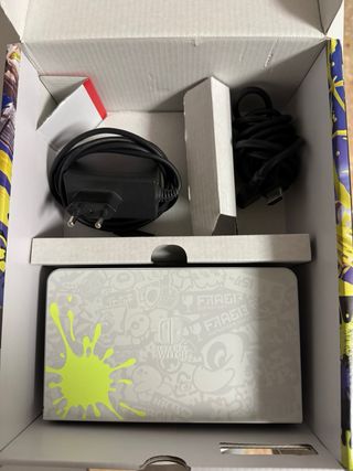 Nintendo Switch OLED Verde e Viola splatoon