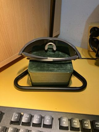 Gafas de sol grises y multicolor