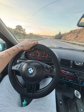 BMW E46 mas pc gaming se cambia por otro coche