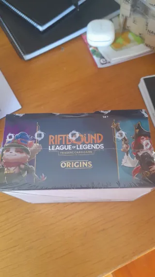Caja Riftbound Origins Trading Card Game