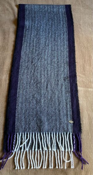 Bufanda Pedro del Hierro gris y morado