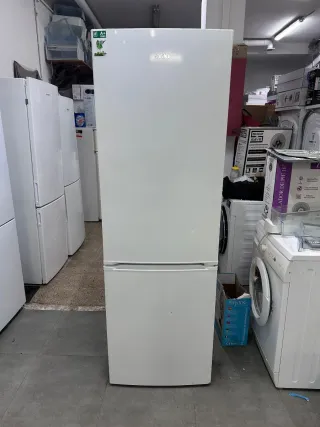 Nevera combi svan con garantia transporte