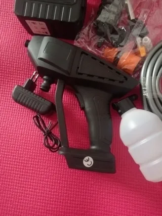 Hidrolimpiadora lavadora a presión.