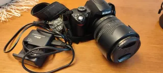 Cámara Nikon D60 + Objetivo 18-105 VR. Buen estado