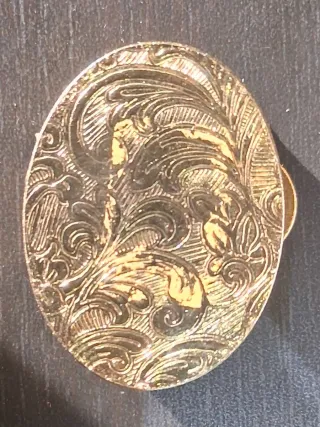 Portapillole dorato scena Fragonard