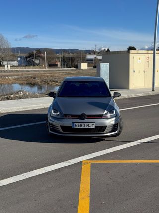 Volkswagen Golf GTI Performance