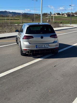 Volkswagen Golf GTI Performance
