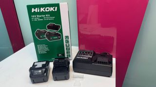 Herramientas eléctricas Cargador uc18ysl3 + 2 baterías 5ah