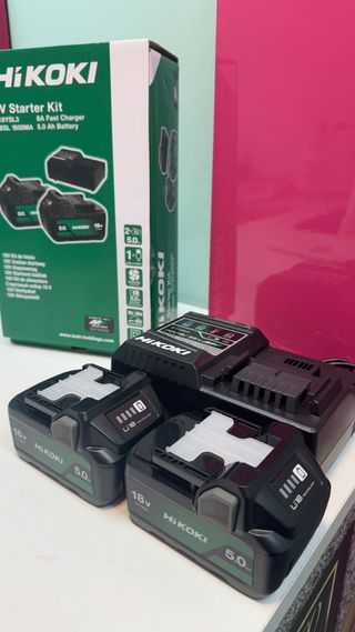 Herramientas eléctricas Cargador uc18ysl3 + 2 baterías 5ah