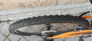 Bicicleta de Montaña Naranja