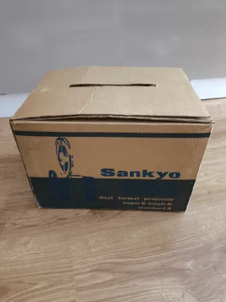 Proyector Sankyo Dualux 1000