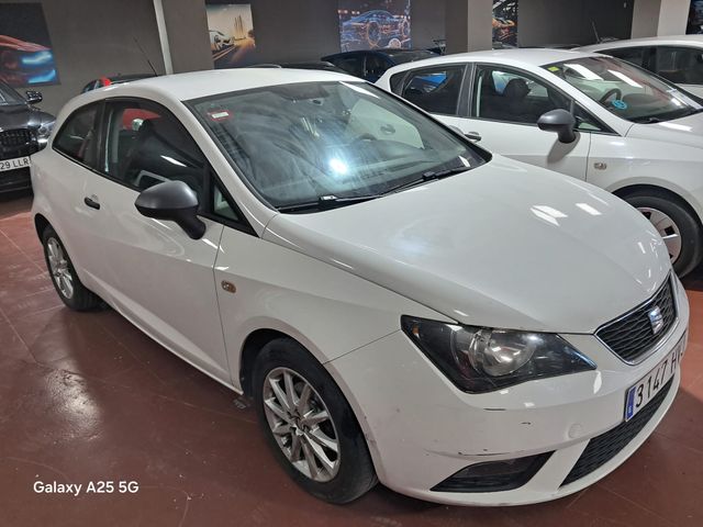 SEAT Ibiza 2014 con 143.000 km. Distintivo C