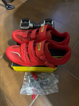 Zapatillas Mavic talla 42,5 y Pedales look