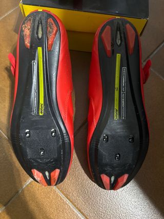 Zapatillas Mavic talla 42,5 y Pedales look