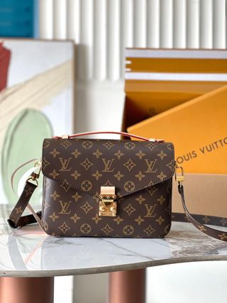 Bolsa Louis Vuitton Metis Monogram