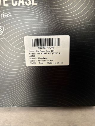 Funda MacBook Pro 16 Negra Rígida