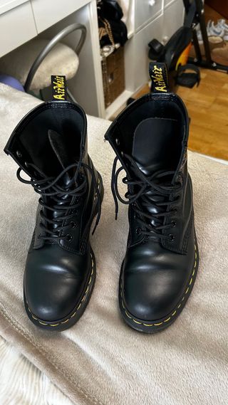 Botas Dr. Martens Negras Seminuevas