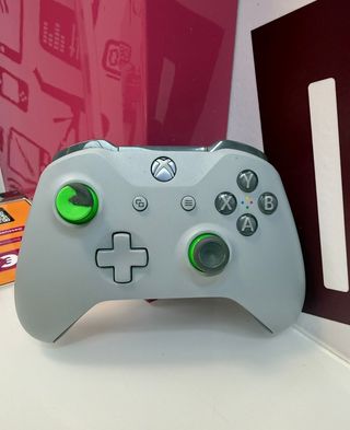 Consola Xbox One S 1681 1t