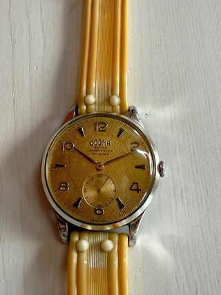 Reloj Dogma Prima Unisex Dorado
