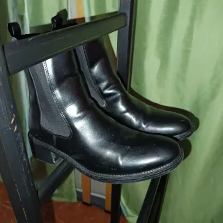 Botines negros mujer con tachuelas