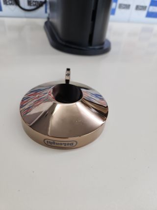 Cafetera Automática de Cápsulas con Sistema de Preparación con un Solo Toque, ENV120.W, Blanco Nespresso Vertuo Next Máquina de Café y Espresso con WIFI y Bluetooth Integrados