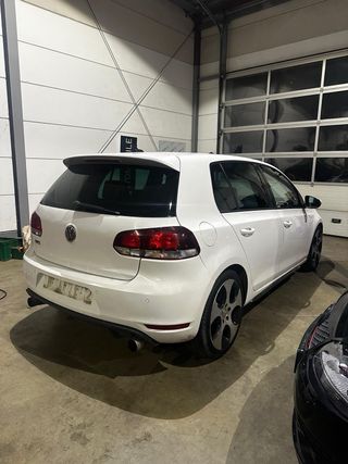 Volkswagen Golf GTI 2010 2.0 TSI 210 caballos