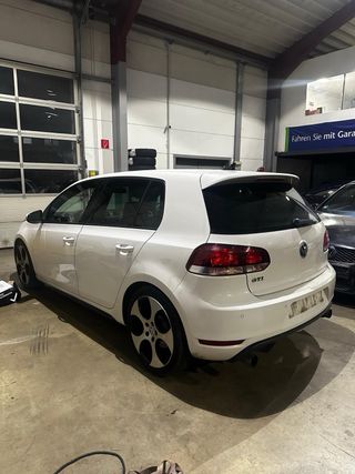 Volkswagen Golf GTI 2010 2.0 TSI 210 caballos