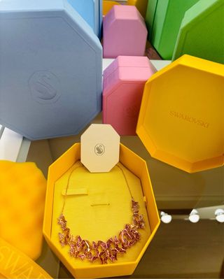 Collar Swarovski Lilia Mariposas Dorado Rosa