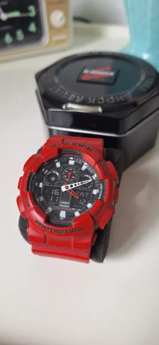 Reloj G-Shock Rojo y Negro