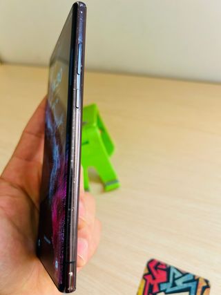 Samsung Galaxy S22 Ultra 5G viola