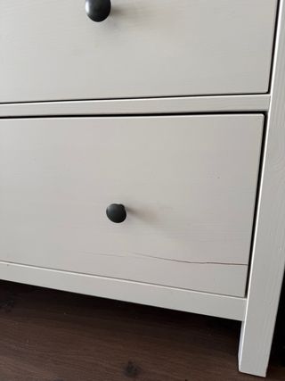 Vitrina Ikea Hemnes Madera y Cristal
