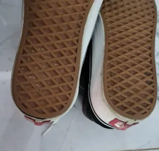 Zapatillas Vans Old Skool Negras y Blancas