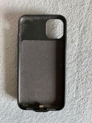 Custodia con batteria integrata per iPhone 11 nera