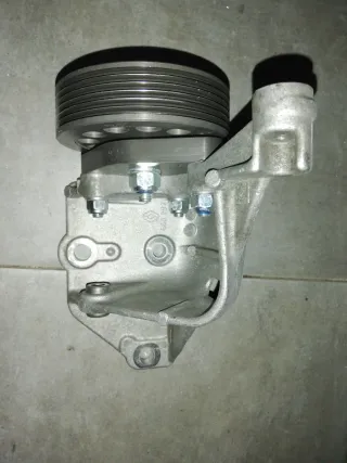 Polea loca puremotorsport dirección asistida Clio