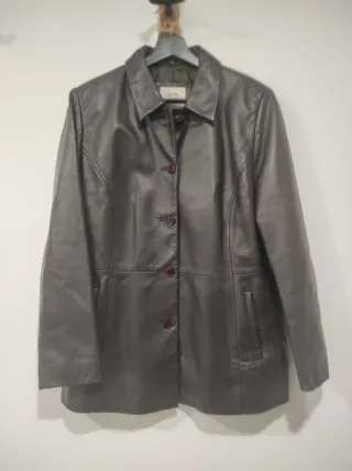 Chaqueta de piel auténtica marrón