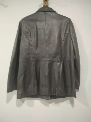 Chaqueta de piel auténtica marrón