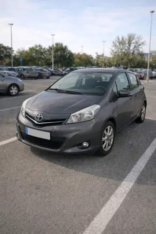 Toyota Yaris 2012