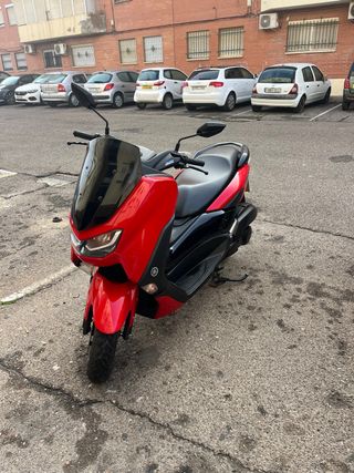 Yamaha NMAX 125 - !Como Nueva! No negociable 2500€