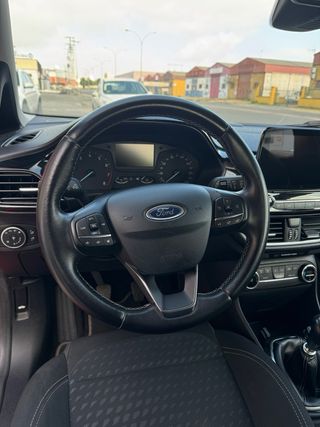Ford Fiesta titanium 2017