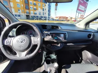 Toyota Yaris 2012