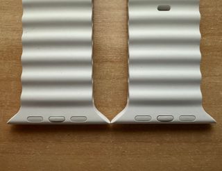 Apple Watch ULTRA 49mm. White Ocean Band