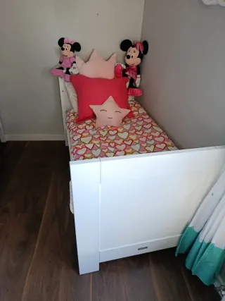 Cuna convertible en cama