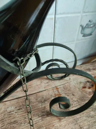 Portabottiglie in ferro battuto con catena