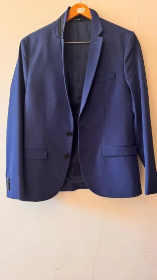 Traje MANGO azul marino elegante