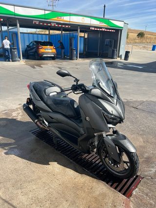 Yamaha X-max 125 ABS Akrapovic