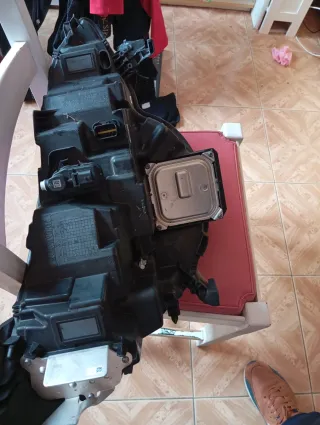 Faro Izquierdo Renault Megane