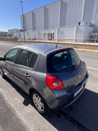 Renault Clio 2006
